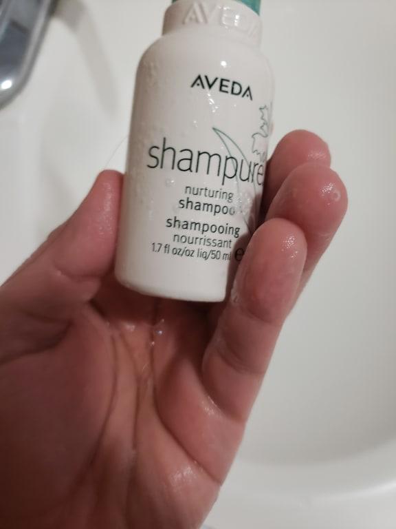 Customer photo for "Scent is great hair looks amazing"