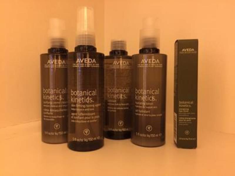 Customer photo for "Love this lightweight moisturizer!"