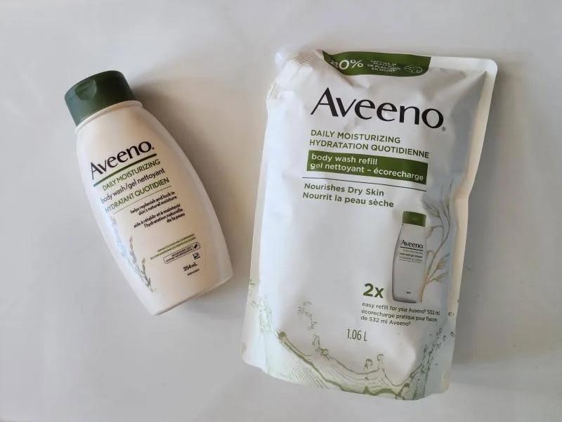 Aveeno Daily Moisturizing Body Wash with Soothing Oat Creamy Shower Gel  (Soap Free and Dye Free/Light Fragrance), 33 Fl Oz