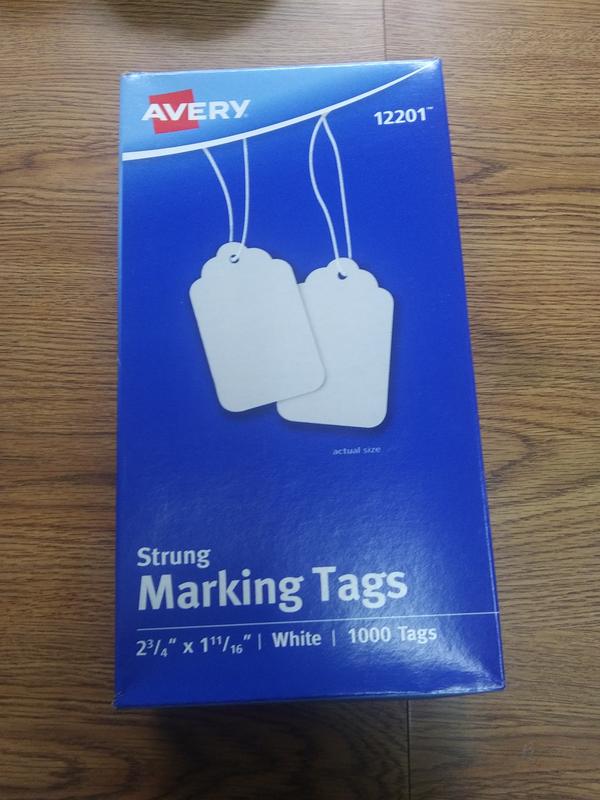 3 1/4 x 1 15/16 Avery 12200 Medium-Weight White Marking Tags Box of 1000 