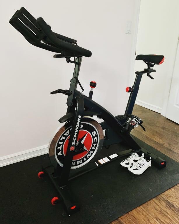 SCHWINN IC3 Indoor training bike Sports Experts