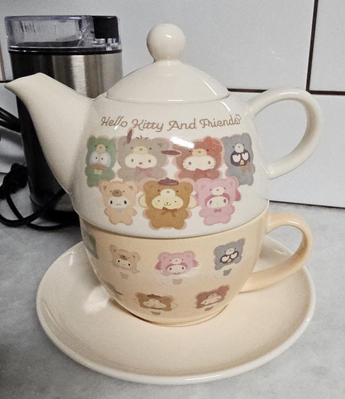 Sanrio Hello Kitty and Friends Latte Bear Teapot and Cup Set