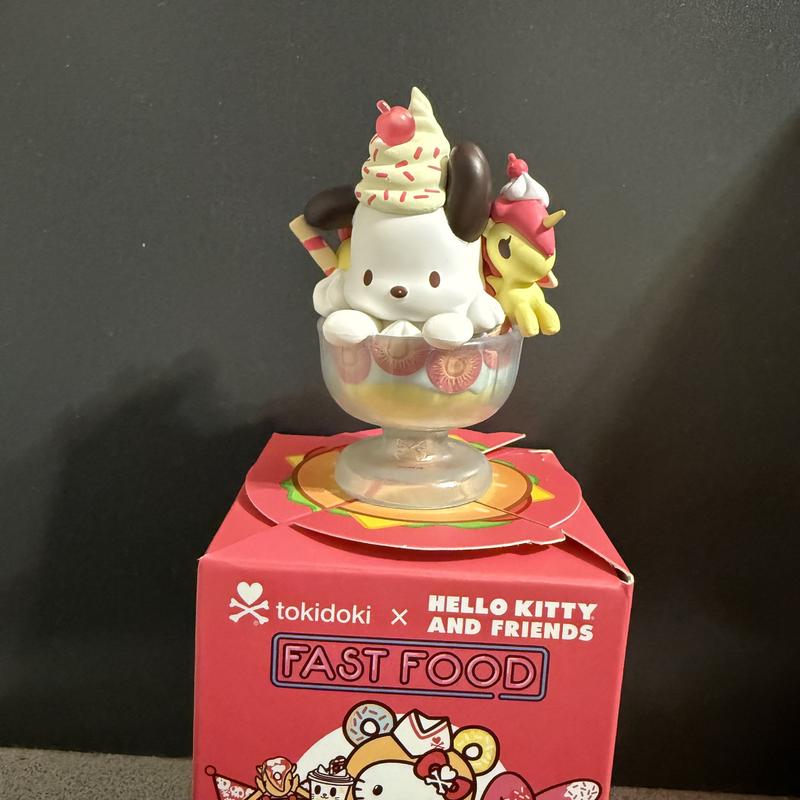 田栩宁 半亩花田コラボボックス FULL GOODS tokidoki x Hello Kitty & Friends Fast Food Blind Box by tokidoki