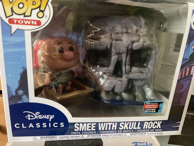 POP! Town Disney Classics - Smee with Skull Rock 