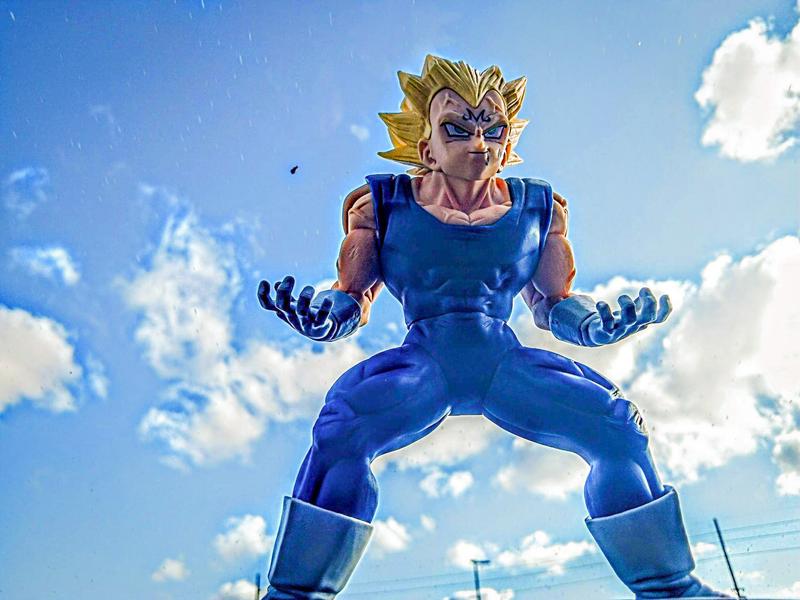 Dragon Ball Z MATCH MAKERS SUPER SAIYAN 2 Majin Vegeta Figure