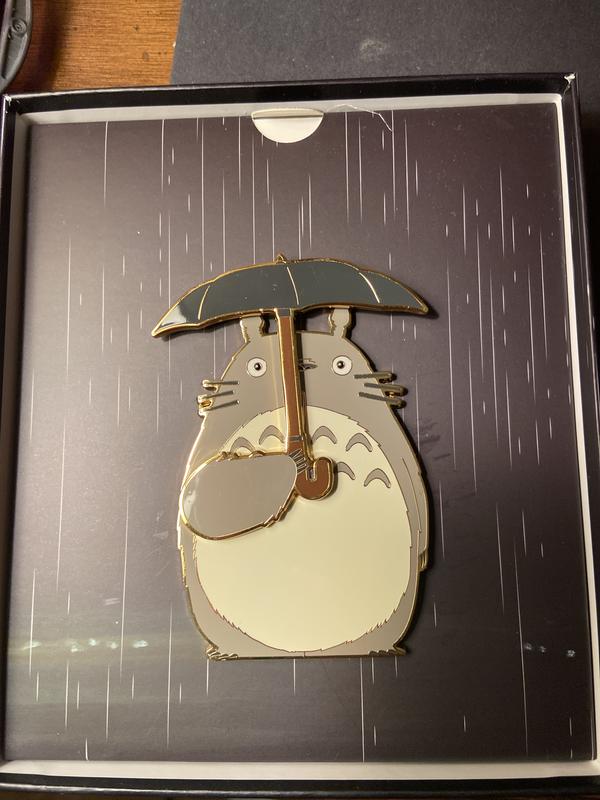 Studio Ghibli Enamel Pin - Totoro Flying Umbrella on an Acorn (Smile) –  GiantRobotStore