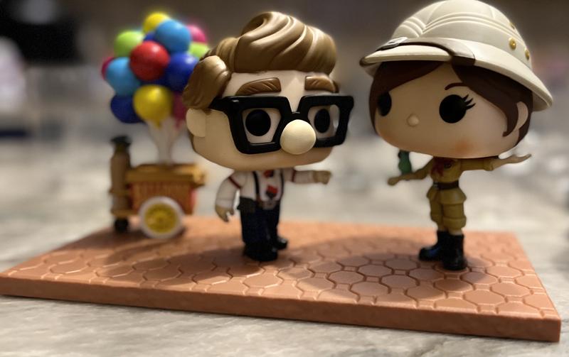 Figurine Pop Là-Haut [Disney] #1152 pas cher : Carl and Elie with Balloon  Cart