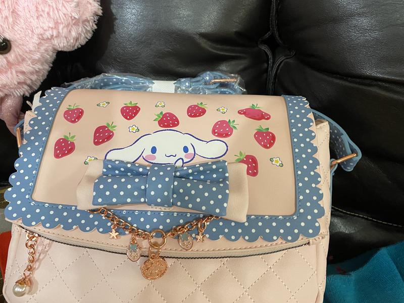ショルダーバッグ・ポシェット sienne Cinnamoroll Cross Body Bag BSA040 Cinnamoroll Embroidered Mini Crossbody Bag