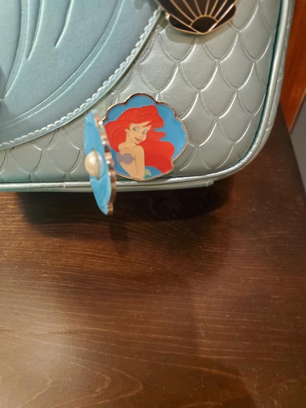 48158 - Ariel Sitting in a Clam Shell - The Little Mermaid - Misc - Disney  Licensed Disney Pin