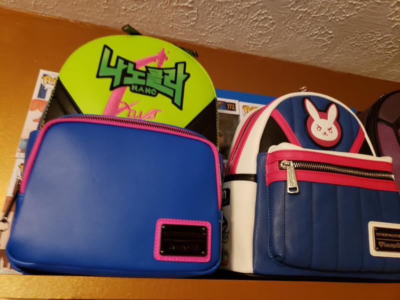 Loungefly Overwatch D.Va Nano Cola Mini Backpack 2019SummerConvention Exclusive Loungefly Overwatch D.Va Nano Cola Mini Backpack - 2019  main image 3