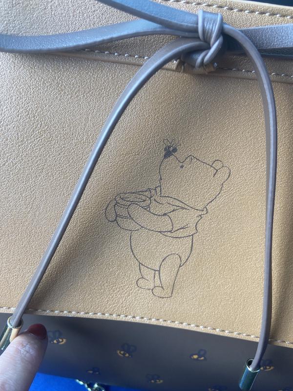 Winnie The Pooh Disney loungefly Wallet – always special perfumes