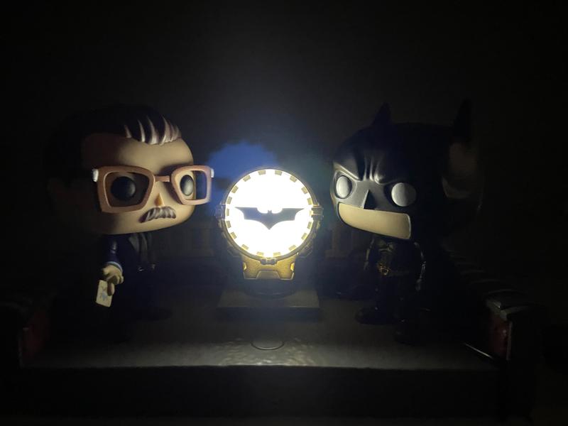 Funko Pop! Movie Moment: Batman 80th - Batman with Light Up Bat Signal