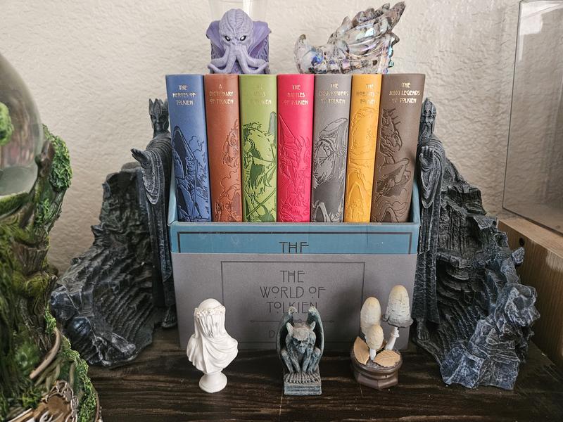 The Lord of the Rings Gates of Argonath Bookends | BoxLunch