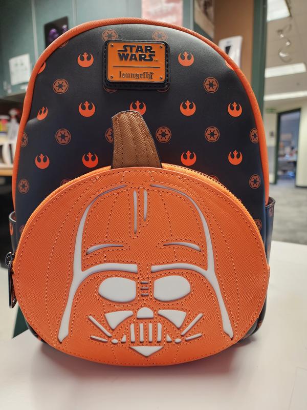 Loungefly Star Wars Darth Vader Glow-in-the-Dark Jack-o  display picture 2