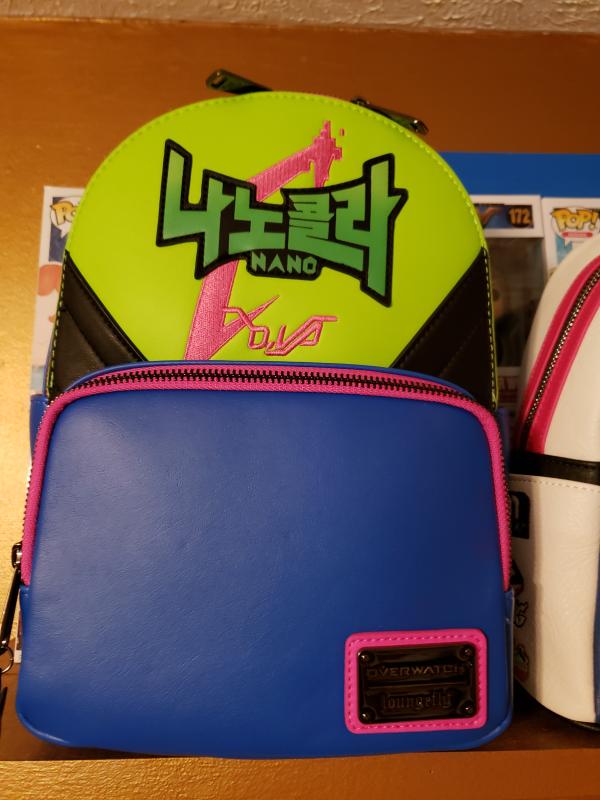 Loungefly Overwatch D.Va Nano Cola Mini Backpack - 2019  display picture 3