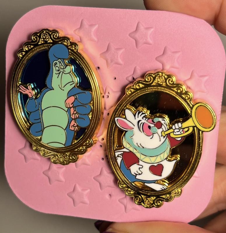 Disney Alice in Wonderland Character Stained Glass Portrait Blind