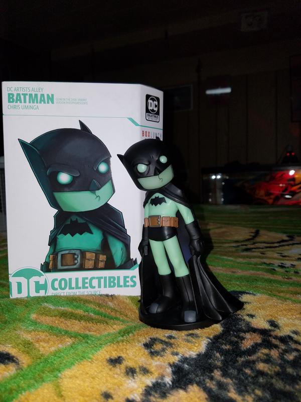 DC Comics Artists Alley Batman Vinyl Figure By Chris Uminga