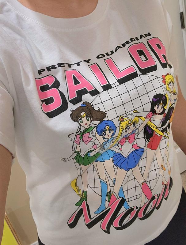 Sailor Moon Sailor Guardians Group Portrait Women's Cropped T