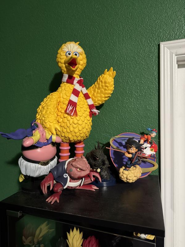 Super7 Sesame Street Supersize Big Bird with Scarf Vinyl Figure