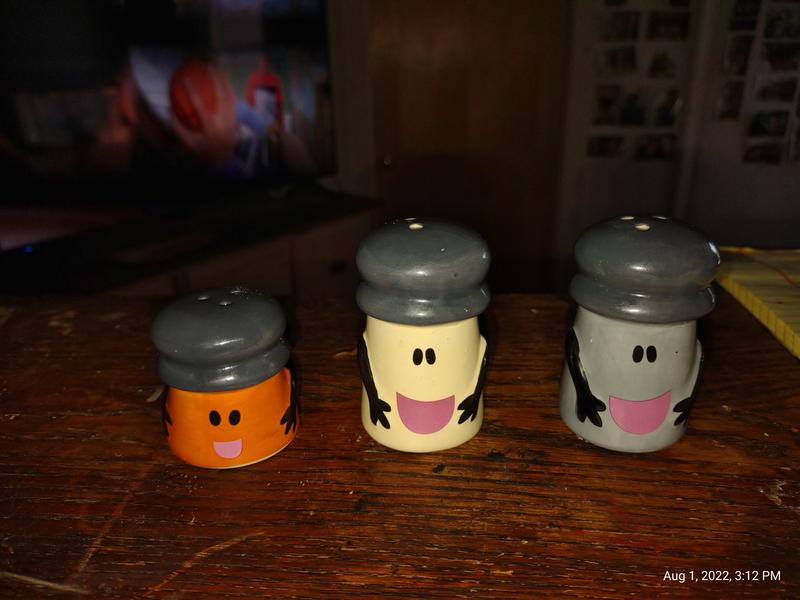 Mr. Salt Mrs. Pepper Paprika Cinnamon Ginger & Sage from Blues Clues PVC  Figures New 