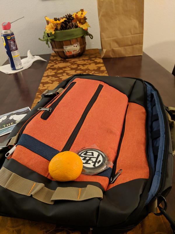 Dragon ball z 2025 goku convertible backpack