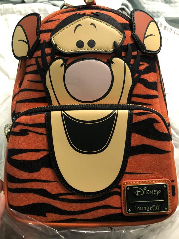 Loungefly tigger online backpack