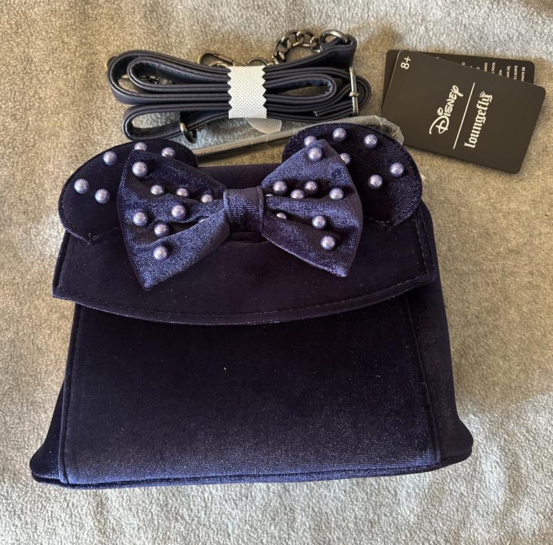 Loungefly Disney Minnie Mouse Velvet Ears Crossbody Bag  display picture 3