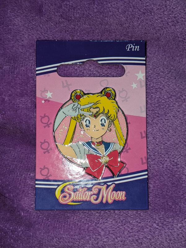 Sailor Moon Pins from thelanterngirlshop.com  Sailor moon pin, Moon  accessories, Sailor moon