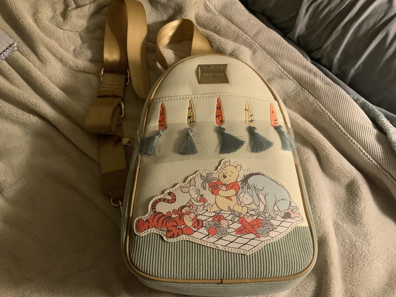 Disney Winnie the Pooh Veggie Patch Carrot Sling Bag  display picture 2