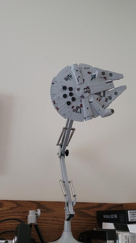 Millennium falcon desk online light