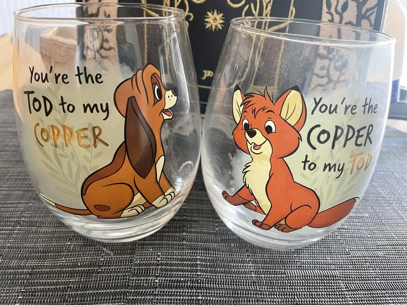 Disney The Fox and The Hound 20-Ounce Teardrop Stemless Wine Glass | Set of 2