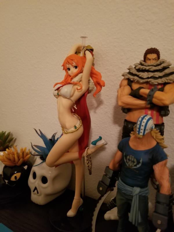 Banpresto One Piece Stampede Flag Diamond Ship Nami Collectible Figure