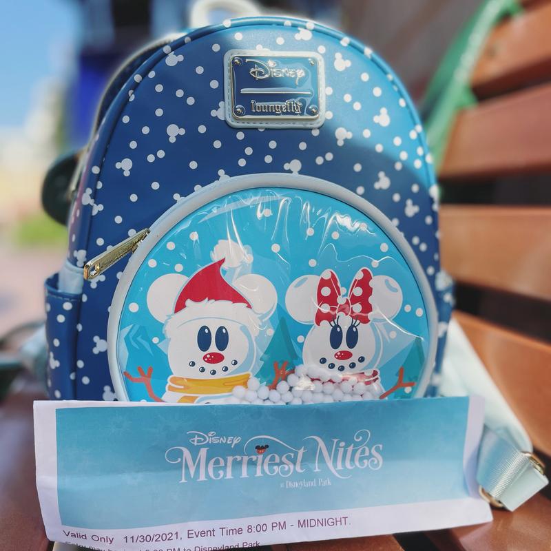 Disney Loungefly Mickey and shops Minnie Mouse Snowglobe Backpack