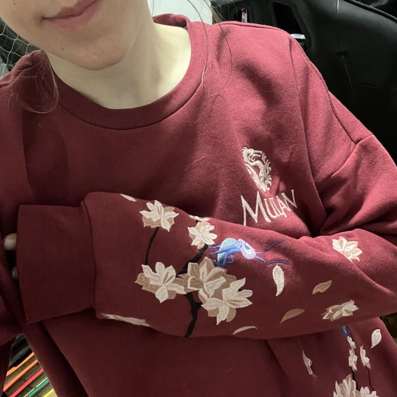 LG Disney Mulan Embroidered Floral deals Crewneck