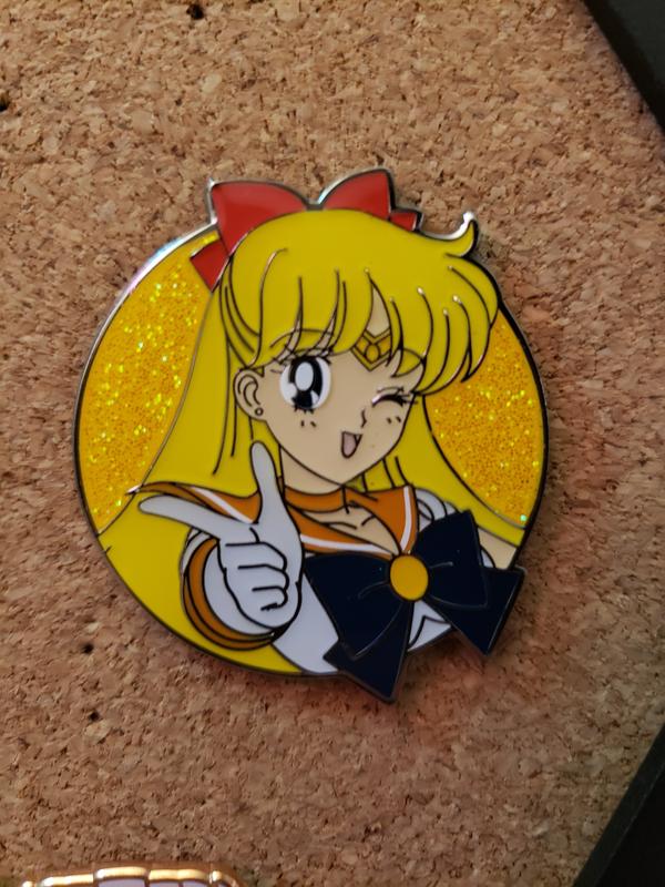 Sailor Venus Starlight Skies Pin LE 75; Yellow, Sailor Moon, cute, deals floral, heart