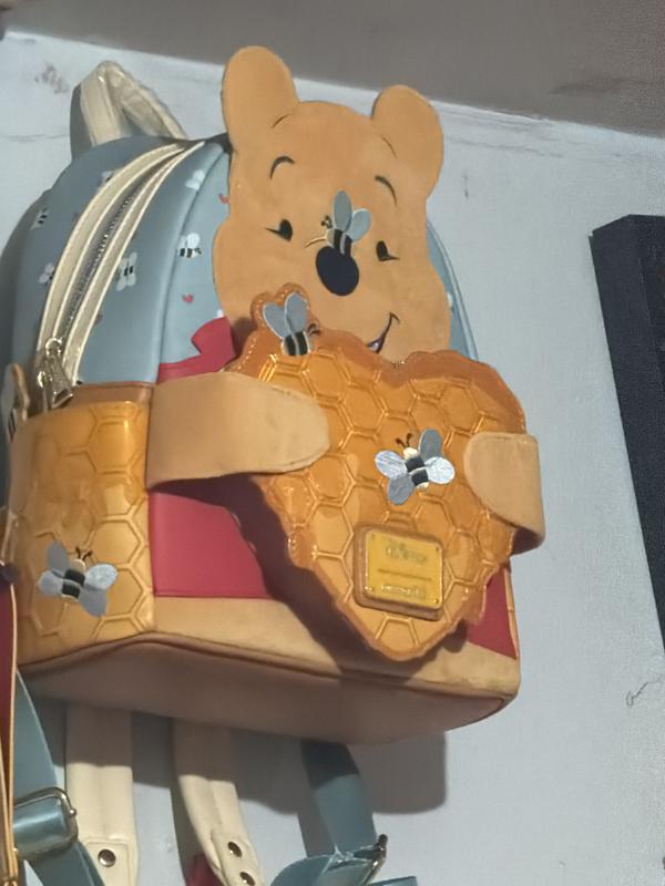 Loungefly Disney Winnie the Pooh Honey Heart Honey Scented  display picture 1