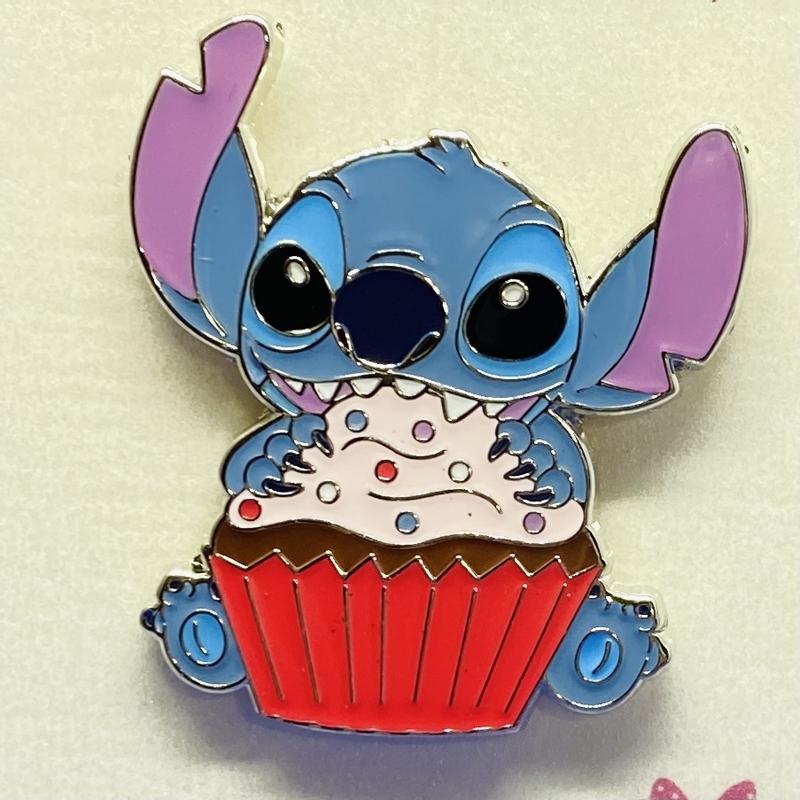 Stitch Lunch Box Pin – MadHouse Collectibles