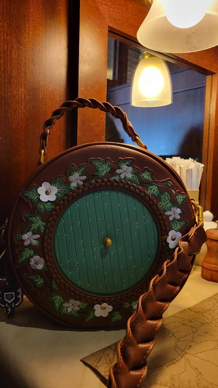 貴久樹ミニポストンバッグ フローラ 青緑葉柄 Loungefly The Lord of the Rings Floral Hobbit Door Figural