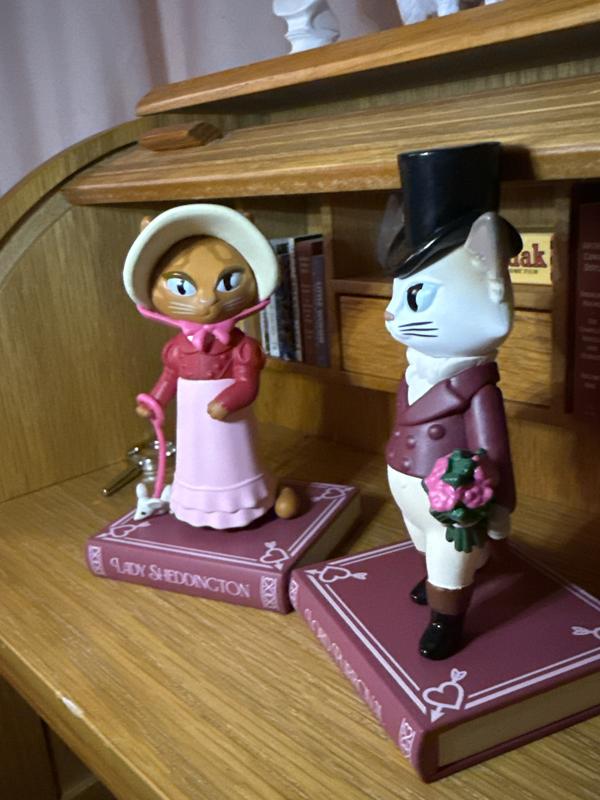 Kaleidos Creative Regency Cats: The Purrsuit of Love Figure Set