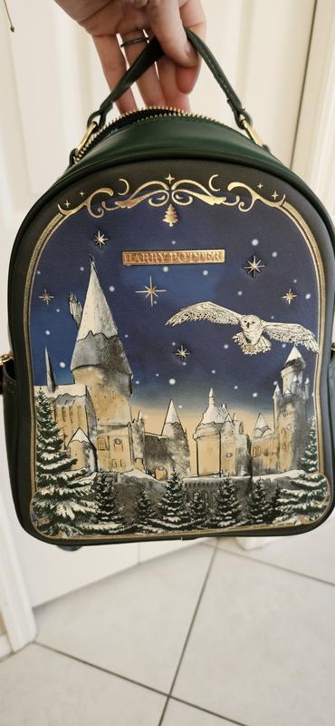 Harry Potter Snowy Hogwarts Scene Light-Up Mini Backpack  display picture 3