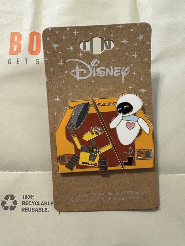 Disney Pins Pixar Mystery Puzzle Wall-E & UP authentic dalmatains Reserved for shOwerscene