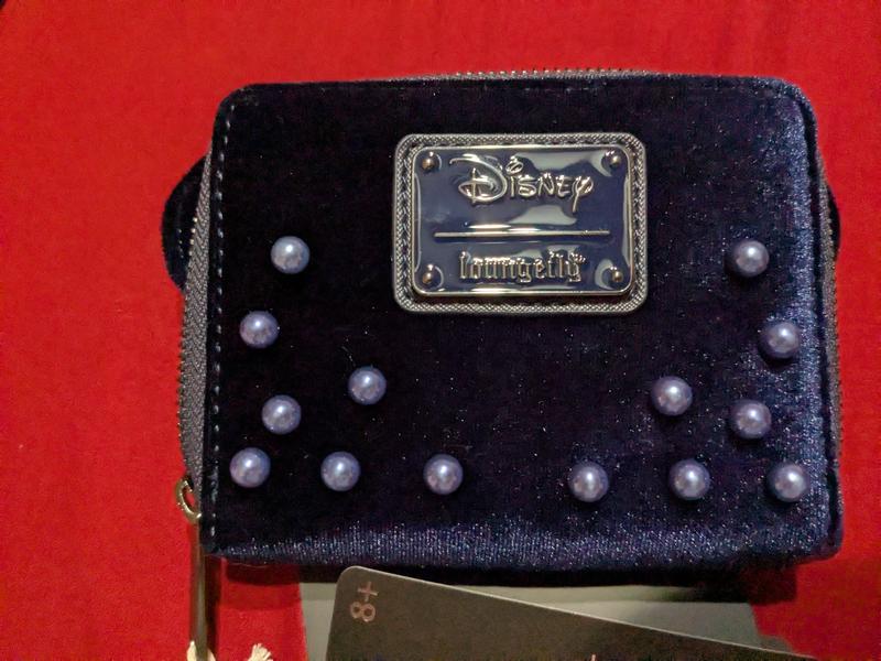 Loungefly Disney Minnie Mouse Velvet Pearl Ears Zip Wallet  display picture 1
