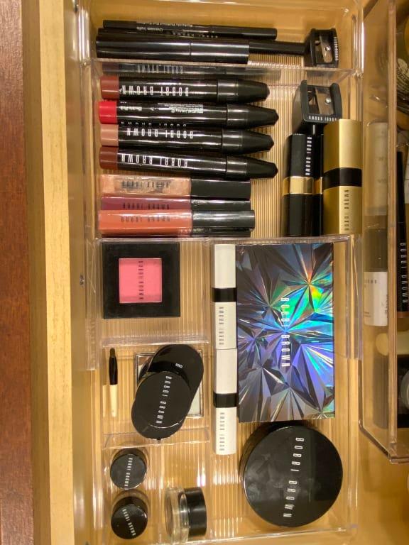 Iridescent Paper is holding my new make up?