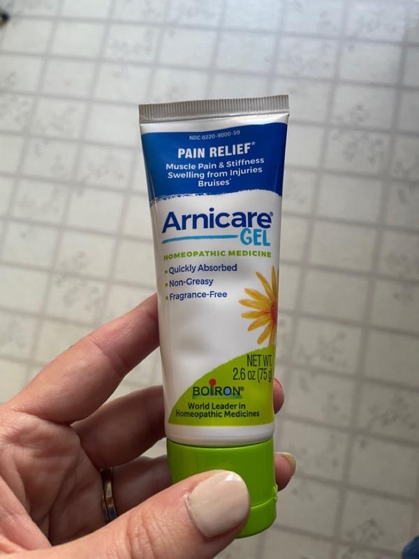 Boiron Arnicare Gel for Relief of Joint Pain, Muscle Pain, Muscle Soreness,  and Swelling from Bruises or Injury - Non-greasy and Fragrance-Free - 2.6