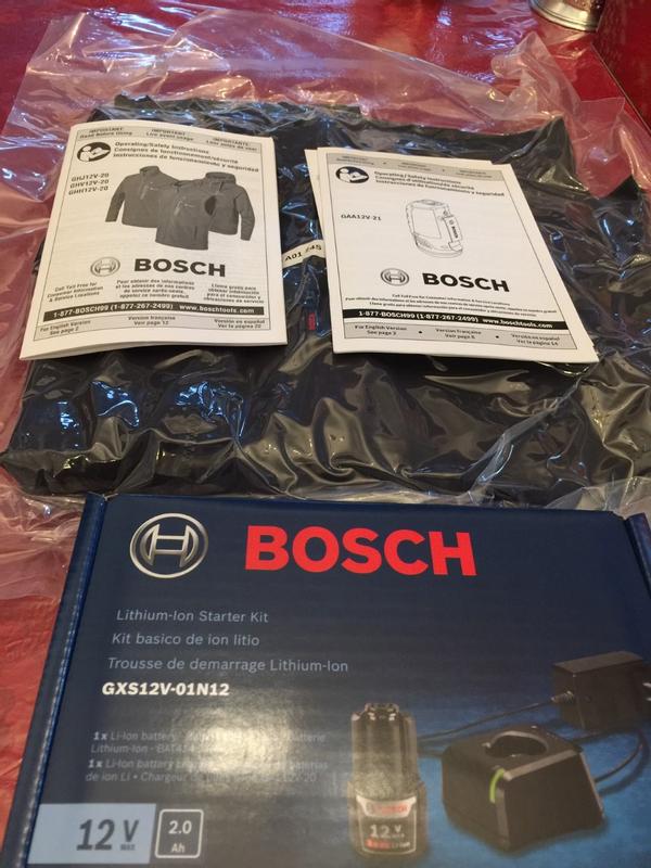 Bosch Professional Veste Chauffante GHJ 12+18V Unisexe (Batterie 2,0 Ah,  12/18 V, Noire, Taille M, Boîte en Carton) : : Mode