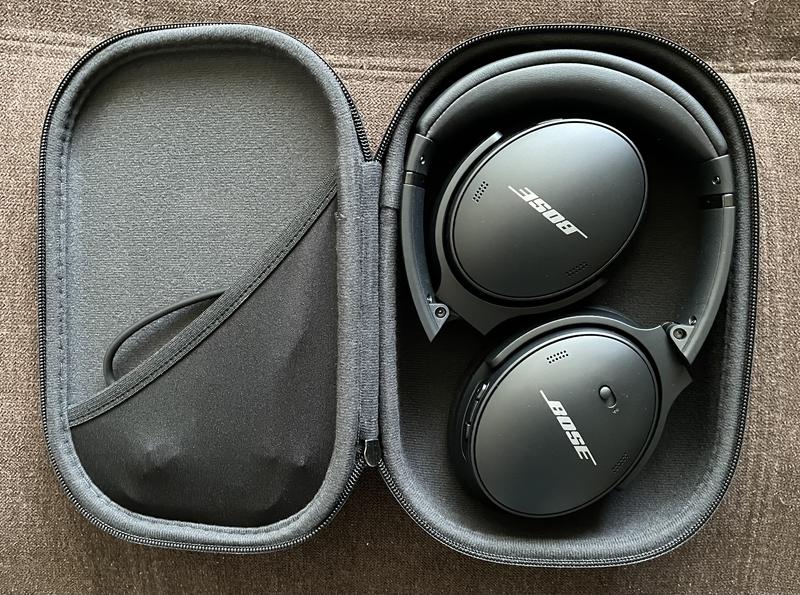 Bose QuietComfort 45 Headphones - Black (866724-0100) | Visions