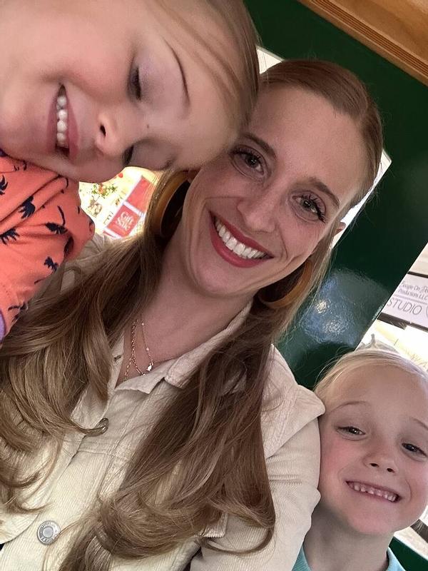 Customer photo for "Volumizing Mascara"