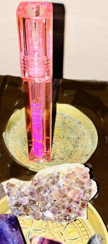 Customer photo for "My favorite lip plumper"