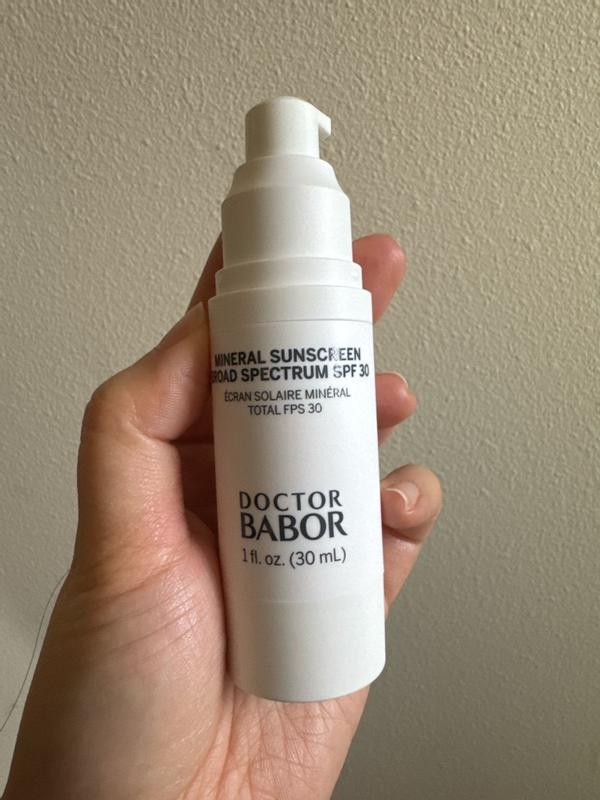 Customer carousel item 9.