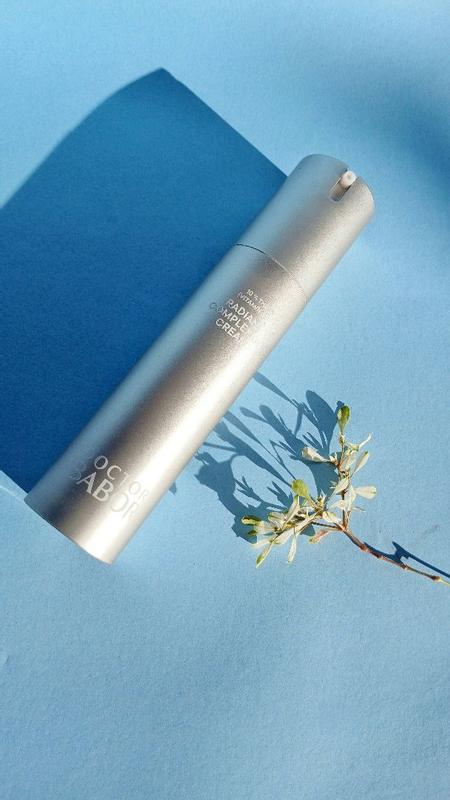 Customer carousel item 4.